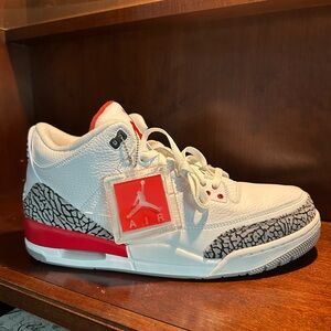 Air Jordan 3 Retro - White/Fire Red-Cement Grey